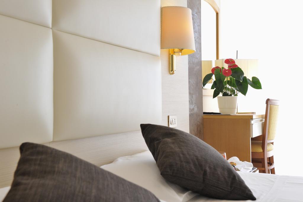 Hotel Conca Verde Lignano Sabbiadoro Habitación foto