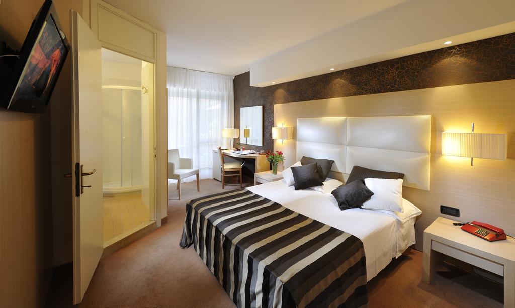 Hotel Conca Verde Lignano Sabbiadoro Habitación foto